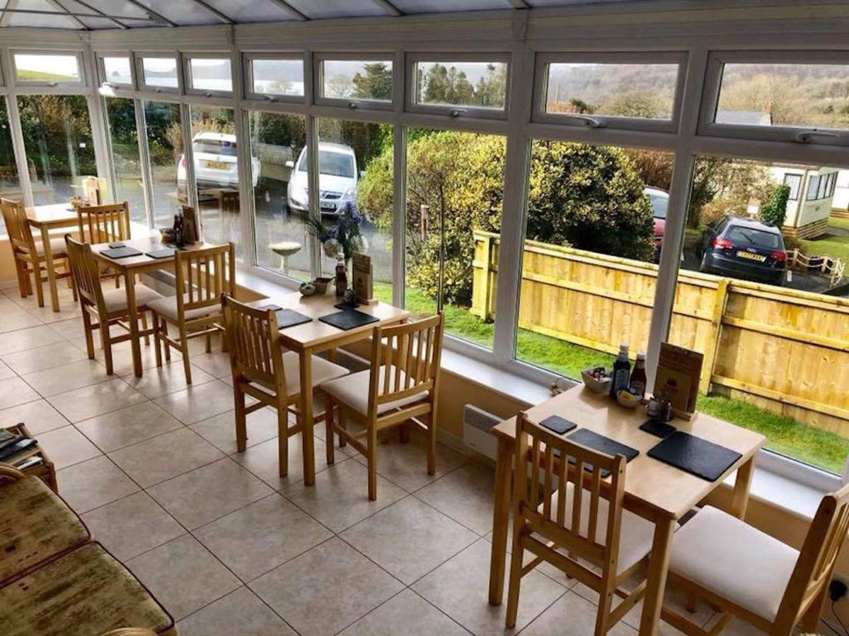 Pinewood B&B Saundersfoot Bagian luar foto